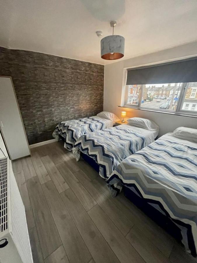 Top Twenty Bed And Breakfast Windsor Exteriér fotografie