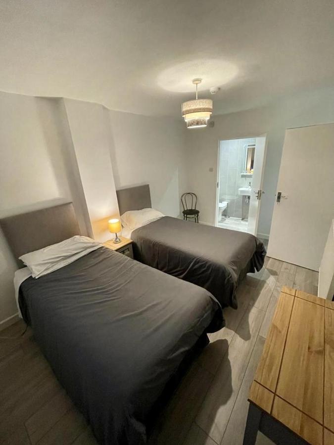 Top Twenty Bed And Breakfast Windsor Exteriér fotografie