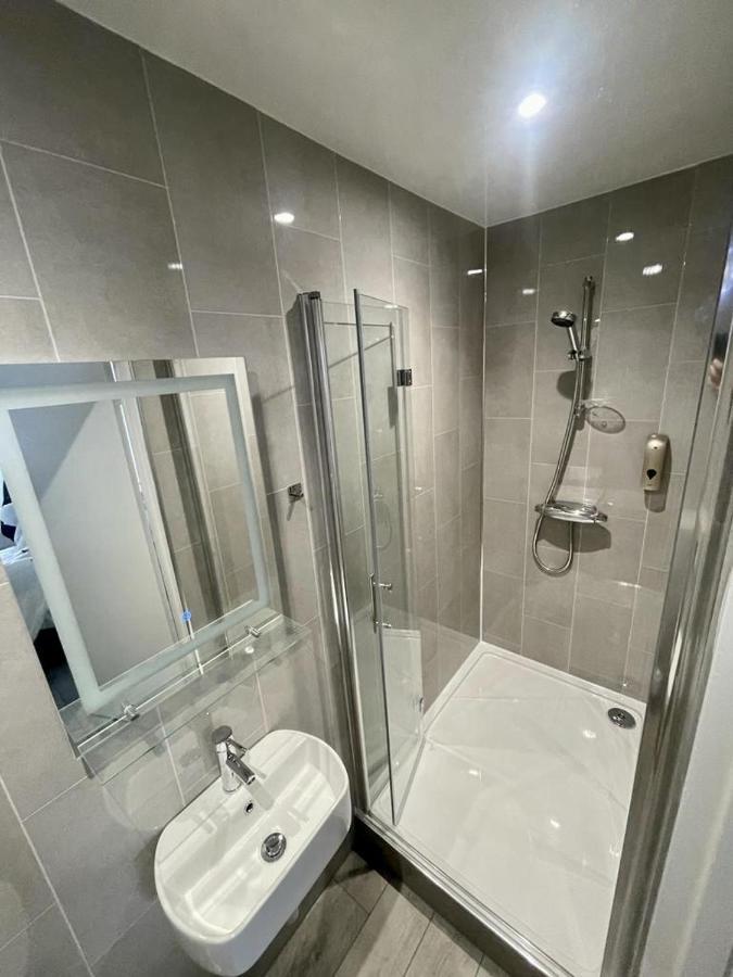 Top Twenty Bed And Breakfast Windsor Exteriér fotografie